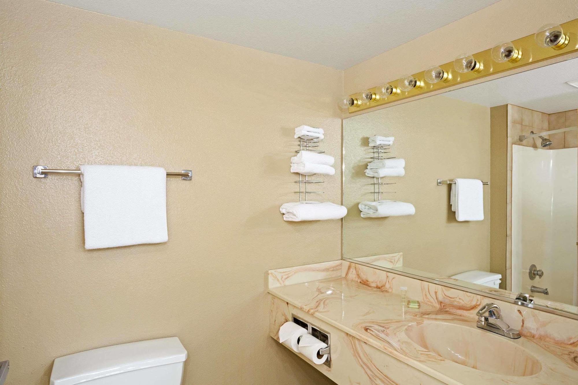 Topaz Lodge Topaz Lake Екстериор снимка