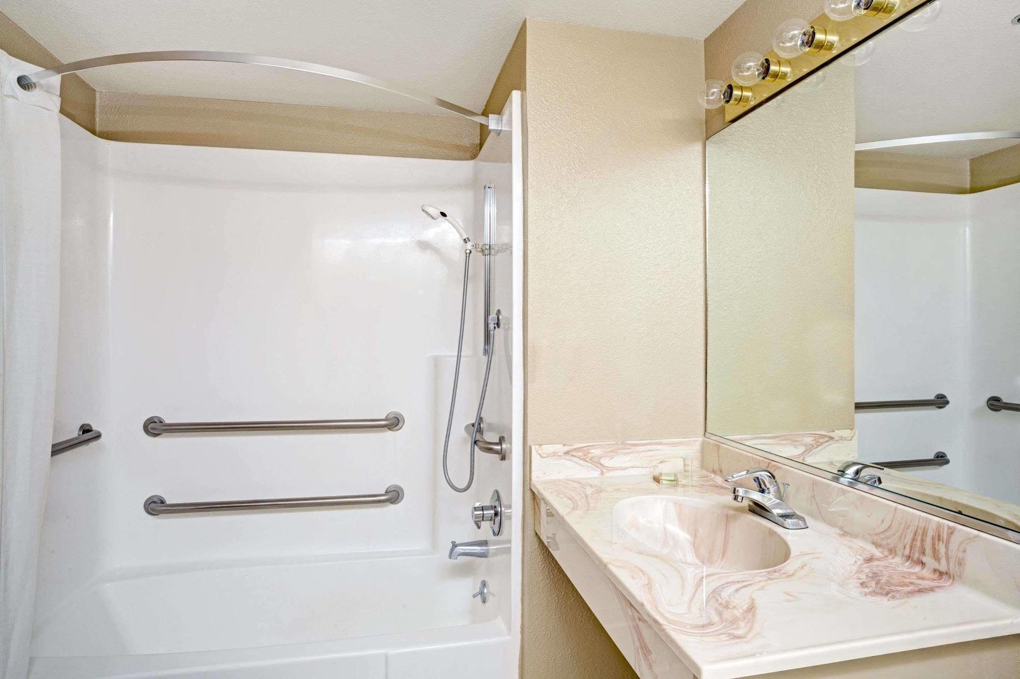 Topaz Lodge Topaz Lake Екстериор снимка